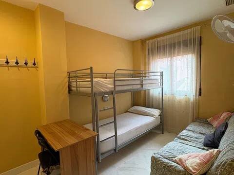 Piso de 80 m² en Motril