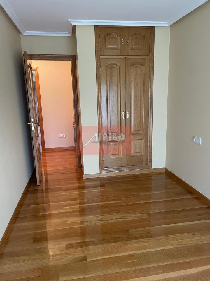 Piso de 92 m² en Ourense