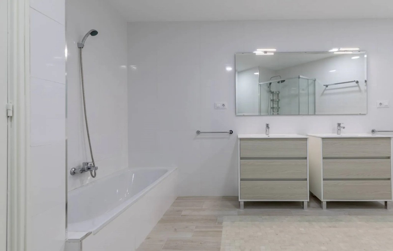 Chambre à louer, Valence