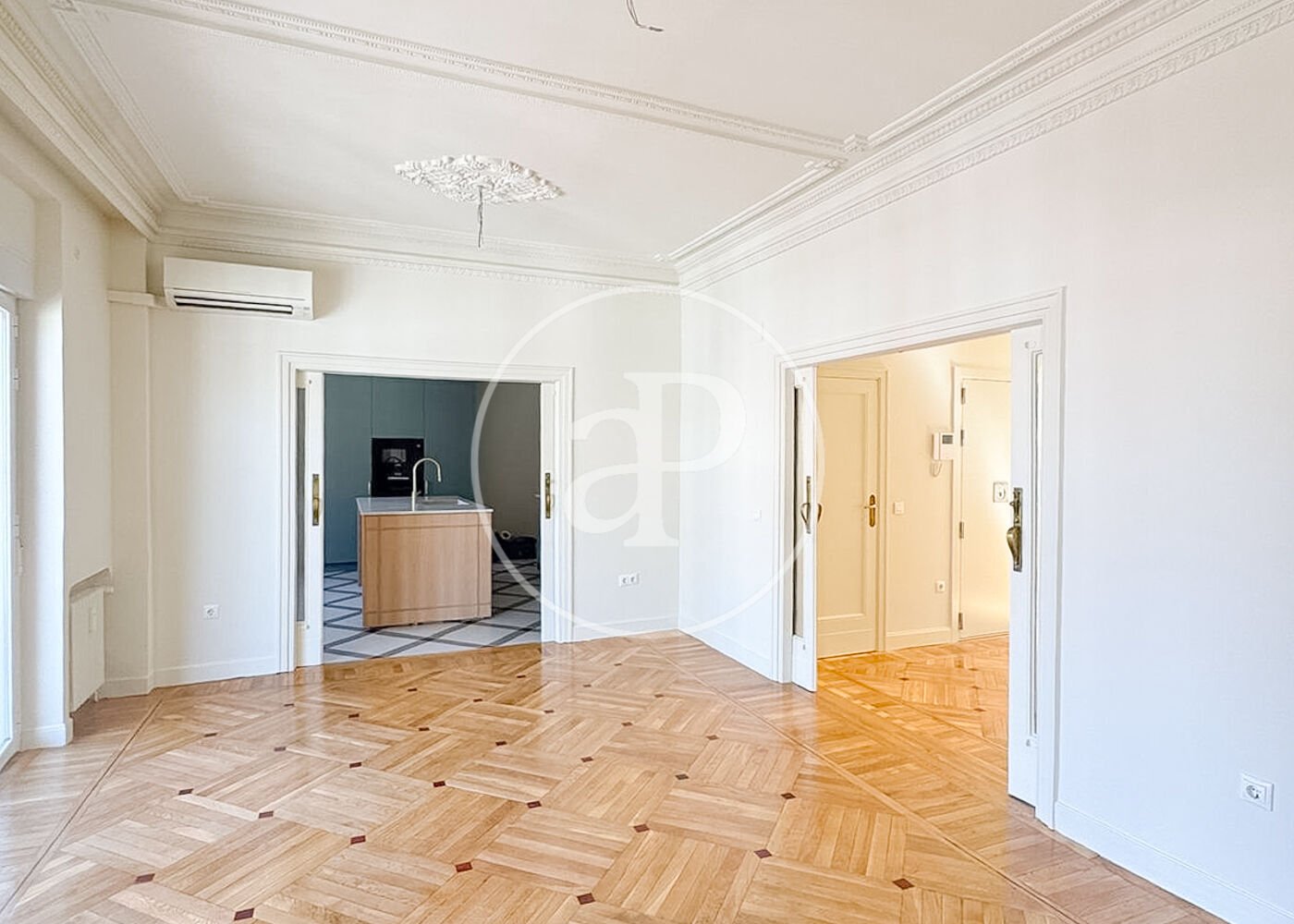 Wohnung 340 m² in Madrid