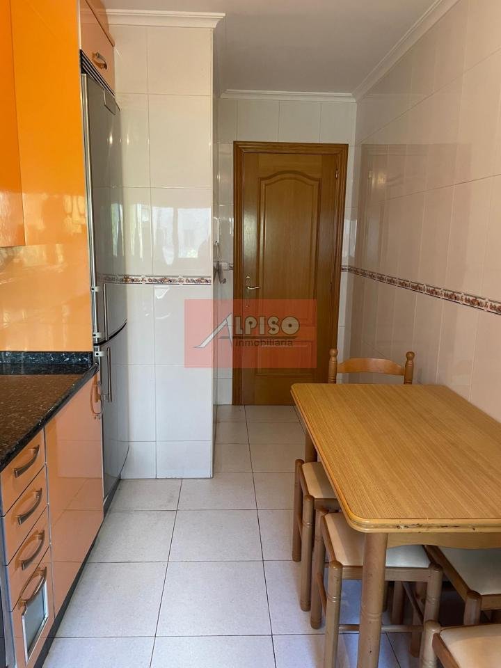 Piso de 92 m² en Ourense