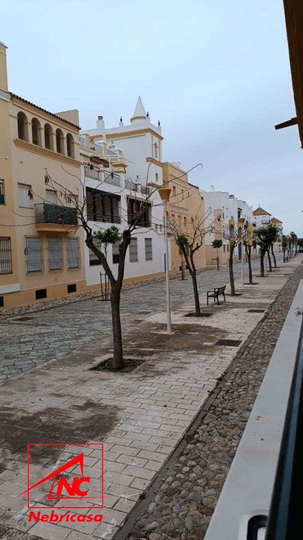 Piso de 85 m² en Rota