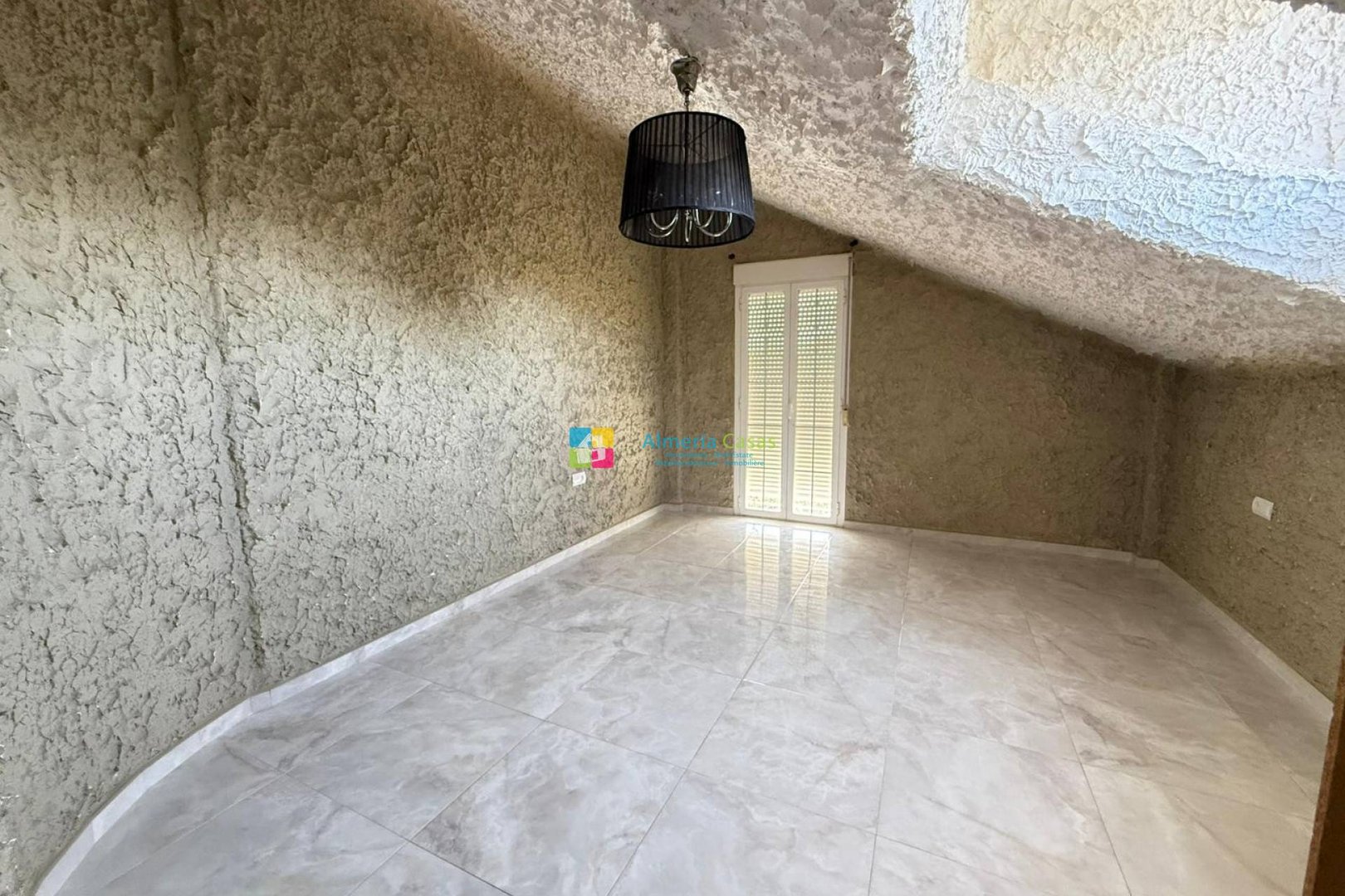 Piso de 300 m² en Albox