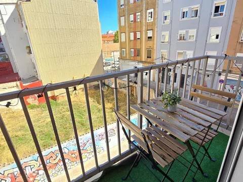 Wohnung 65 m² in Valencia