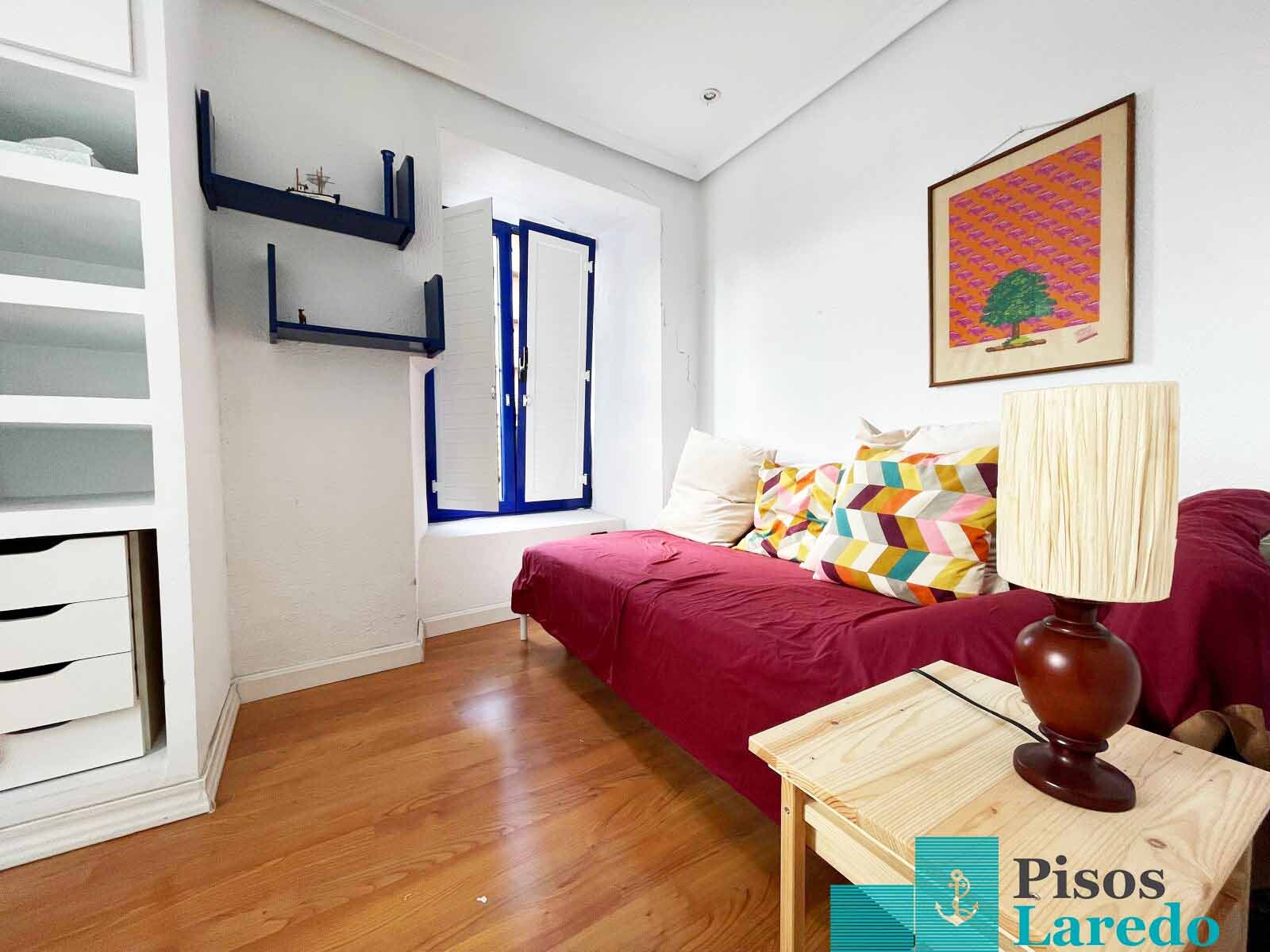 Flat 55 m² in Santoña
