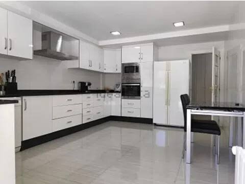 Flat 360 m² in Picanya