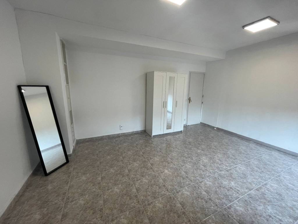 Habitación 140 m², Lérida