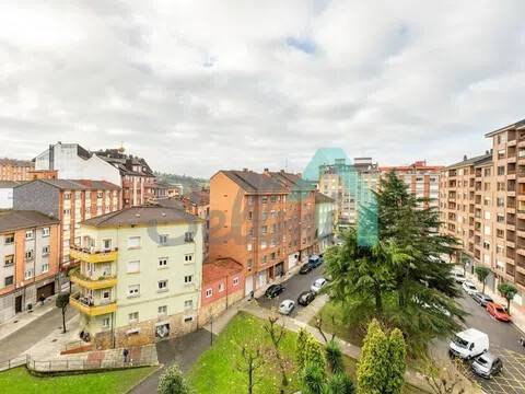 Pis de 86 m² a Oviedo