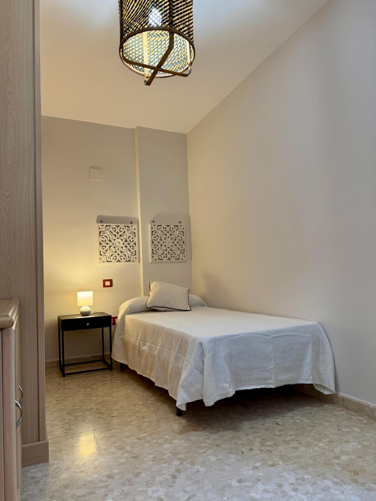 Habitación 300 m², Badajoz