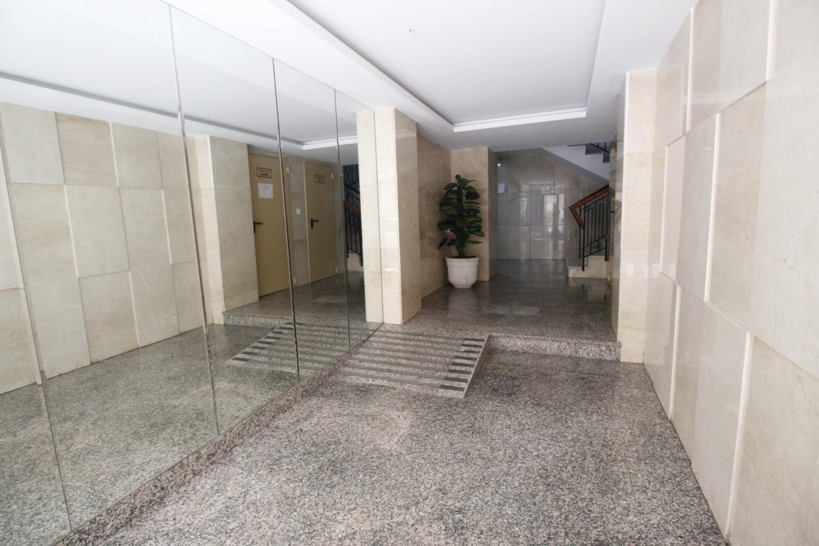 Piso de 92 m² en Granada