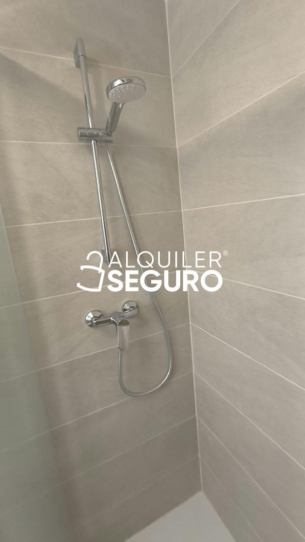 Piso de 60 m² en Sevilla