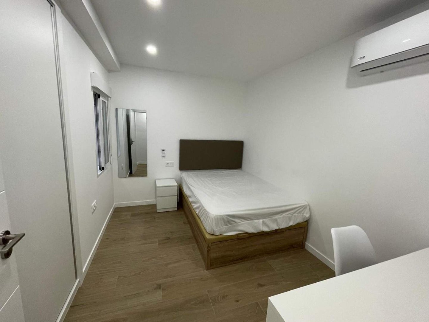 Habitación 200 m², Elche
