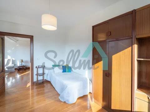 Piso de 212 m² en Oviedo