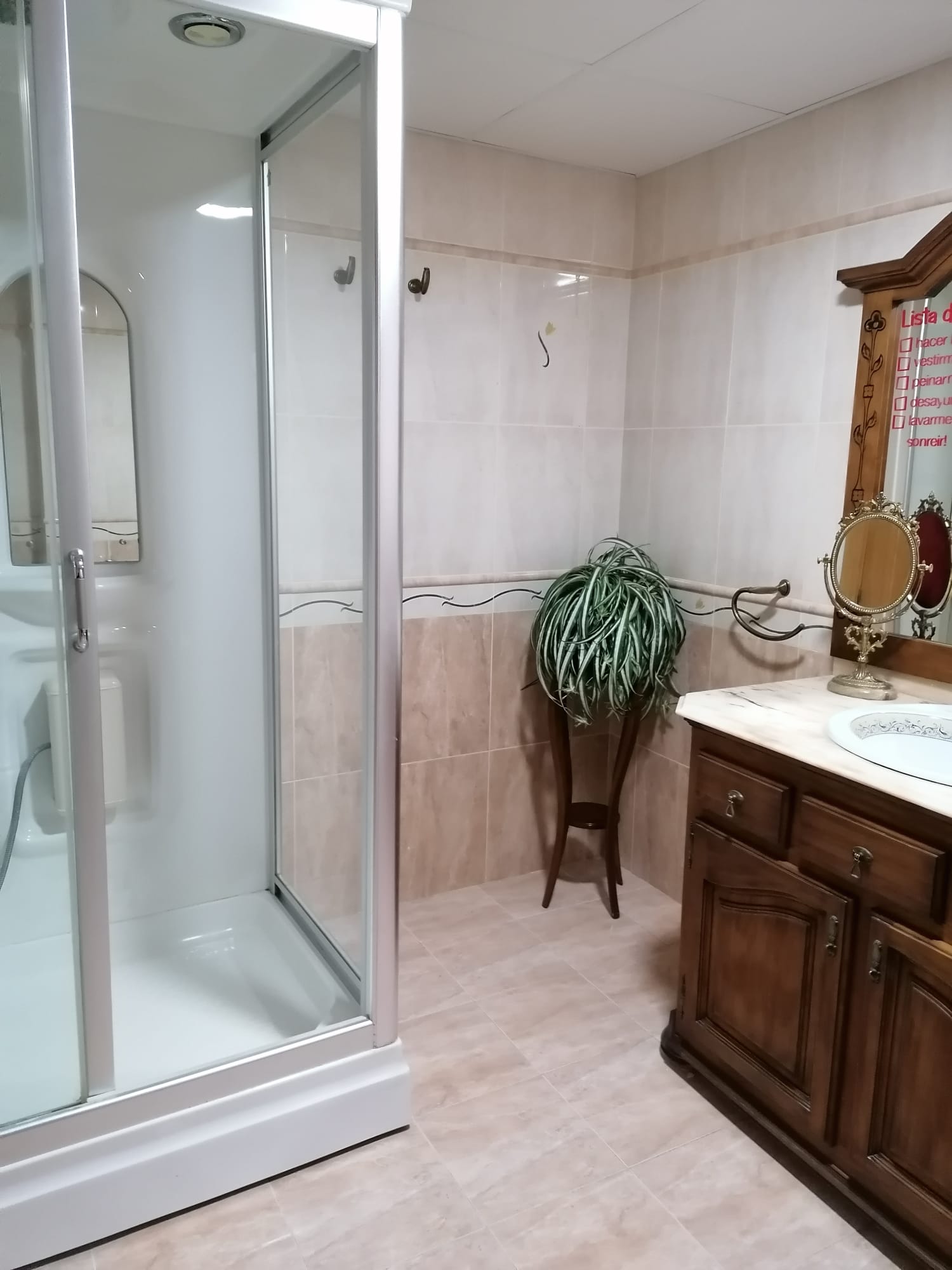 Habitación 250 m², Elda