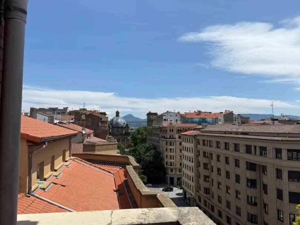 Piso de 189 m² en Pamplona
