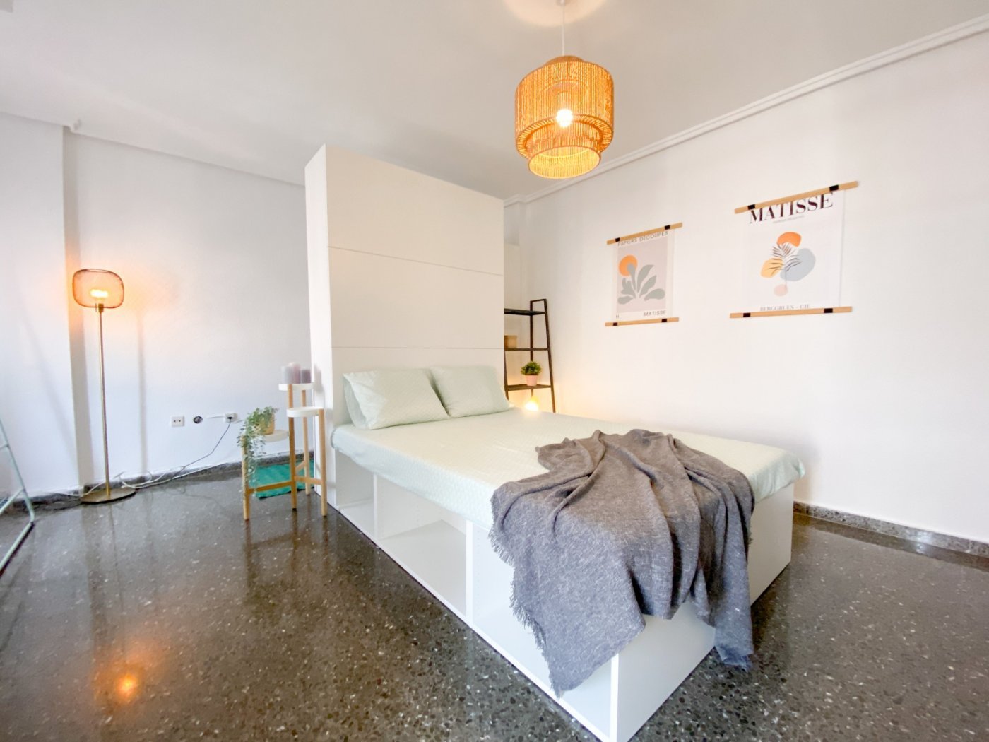 Chambre à louer, Valence