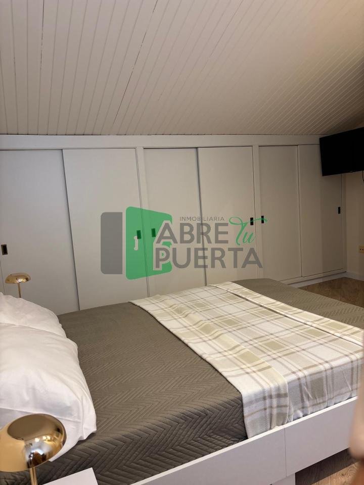 Habitación 150 m², Ourense