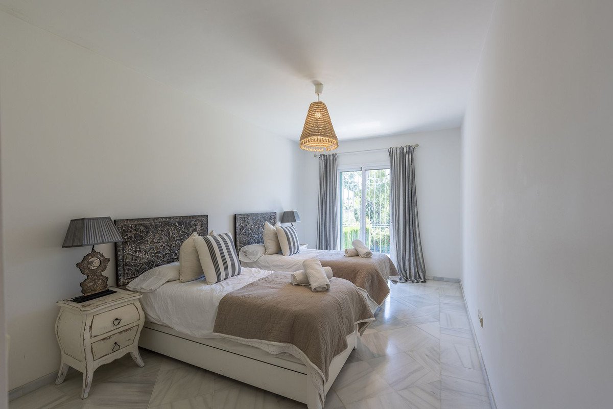 Casa de 319 m² en Estepona
