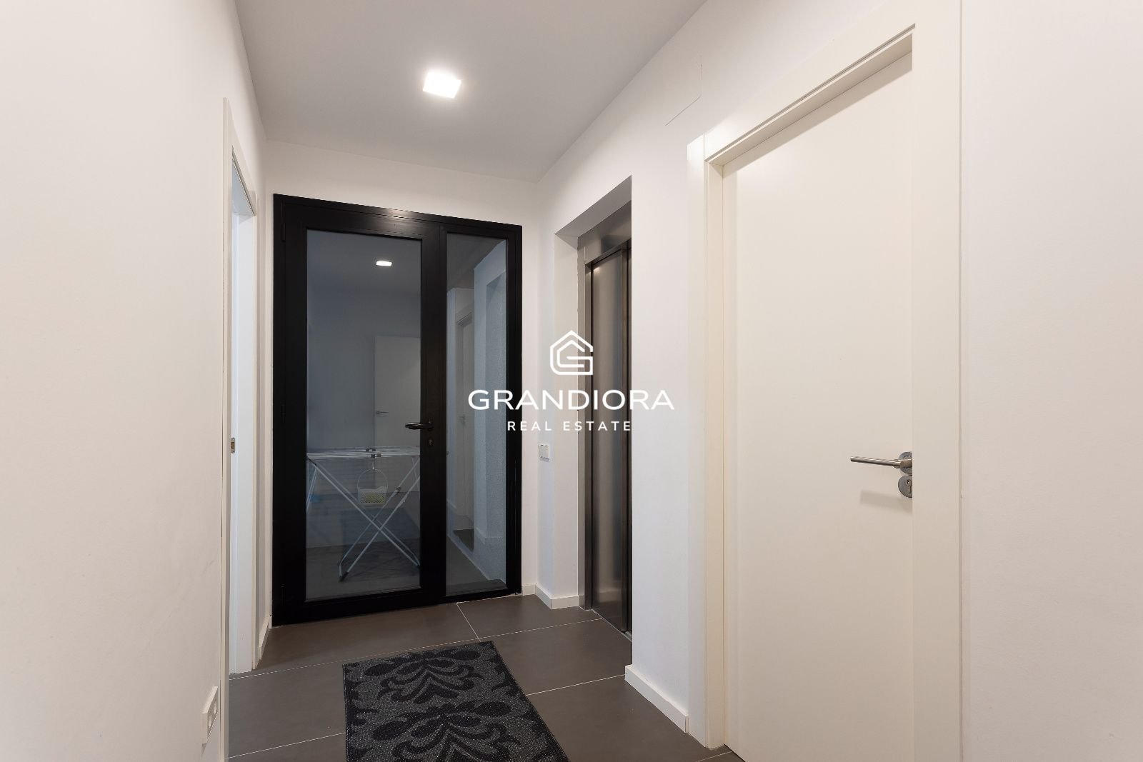 Casa de 450 m² en Población de Arroyo