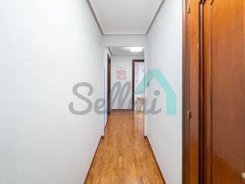 Piso de 107 m² en Oviedo