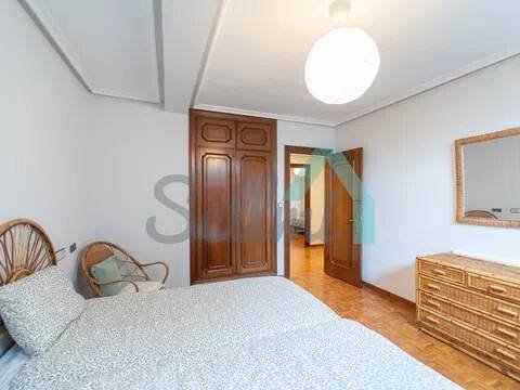 Piso de 107 m² en Oviedo