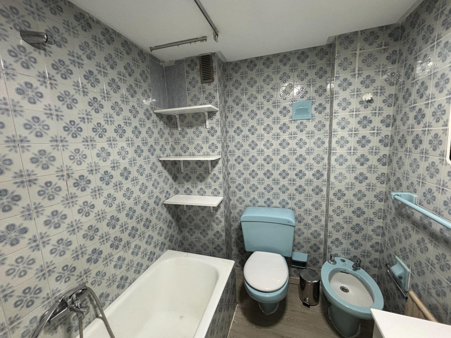 Zimmer 154 m², Granada