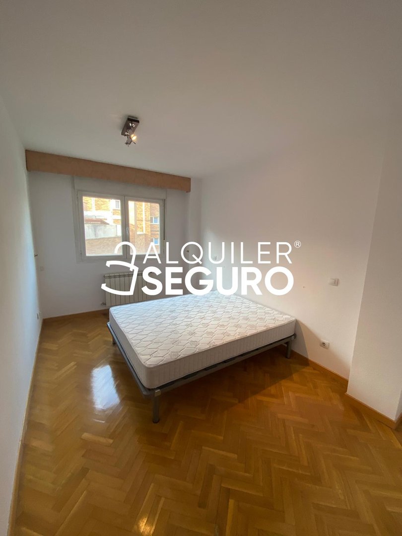 Flat 100 m² in Guadalajara
