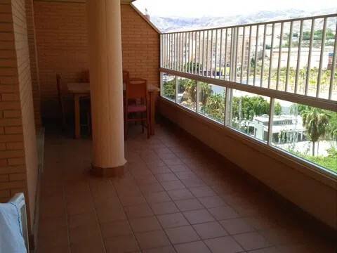 Piso de 81 m² en Almería