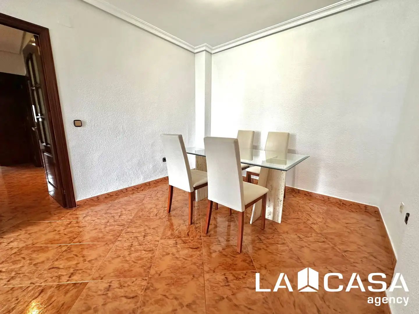 Piso de 100 m² en Dos Hermanas