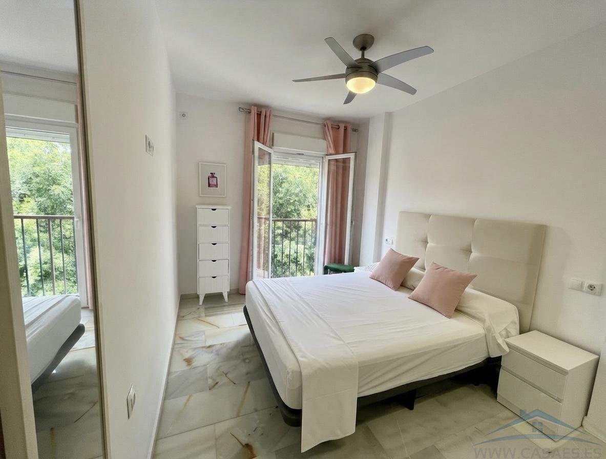 Piso de 135 m² en Roquetas de Mar