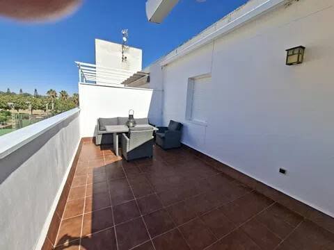 Piso de 110 m² en Rota