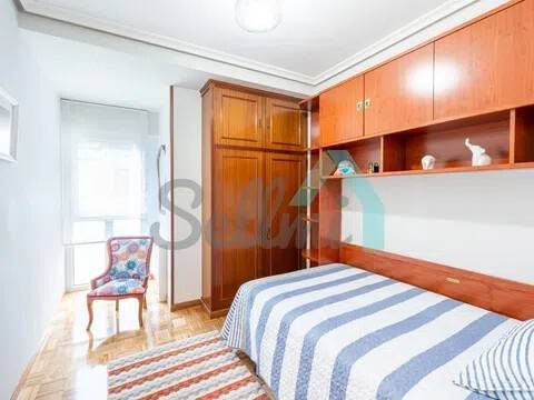 Piso de 72 m² en Oviedo