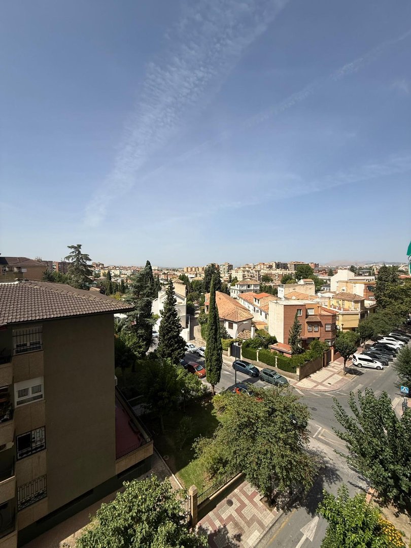 Piso de 85 m² en Granada