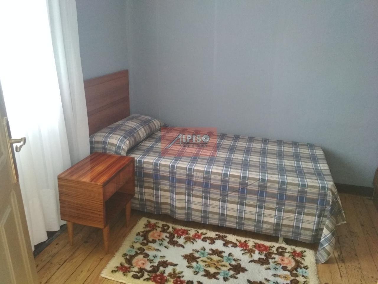 Casa de 65 m² en Ourense