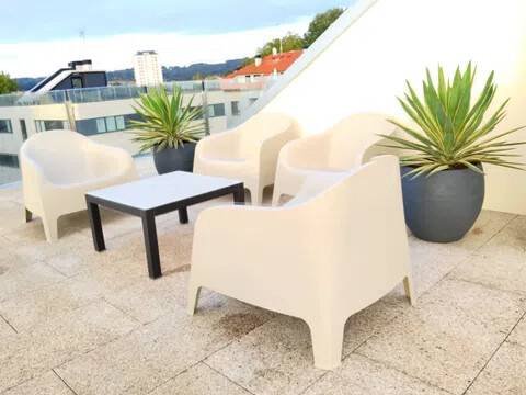Wohnung 96 m² in Oleiros