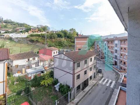 Pis de 58 m² a Llangréu / Langreo
