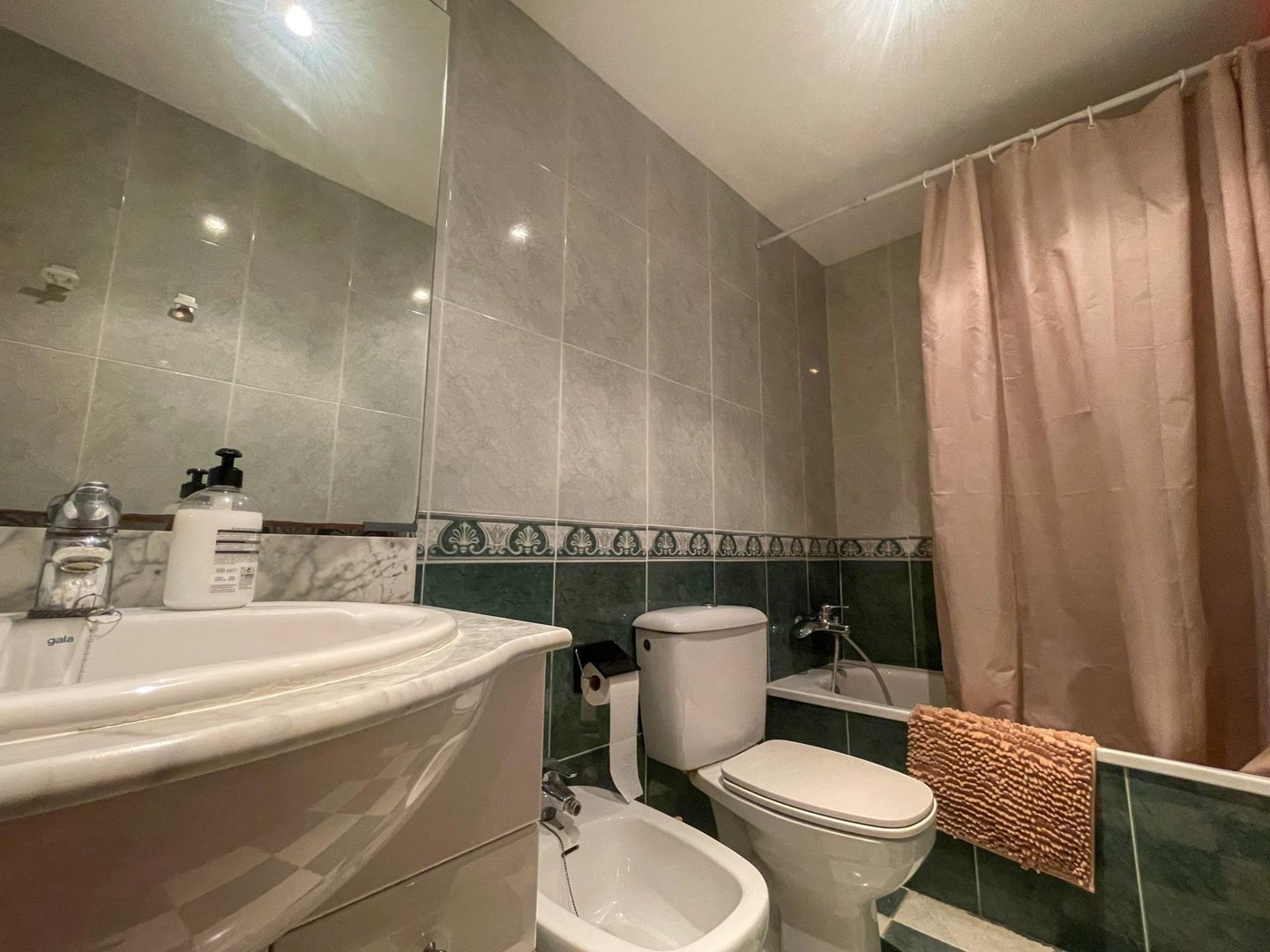 Habitación 140 m², Moncada