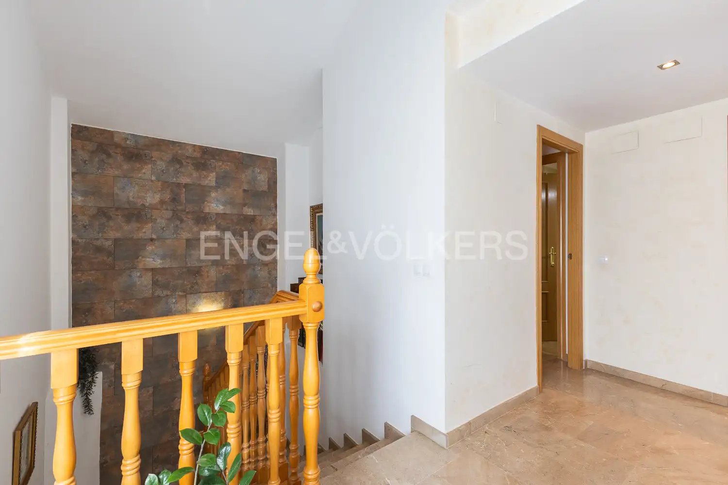 House 230 m² in Chiva