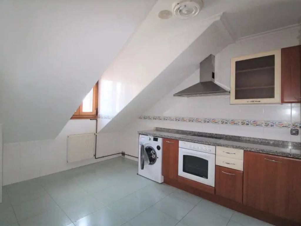 Piso de 60 m² en Oviedo