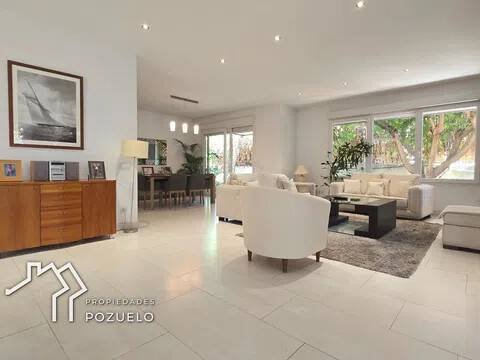 Maison 370 m² à Pozuelo de Alarcón