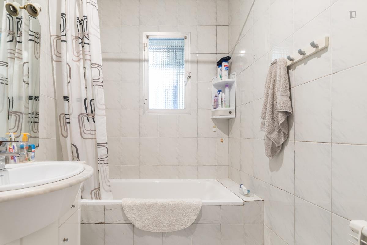 Room for rent, Madrid