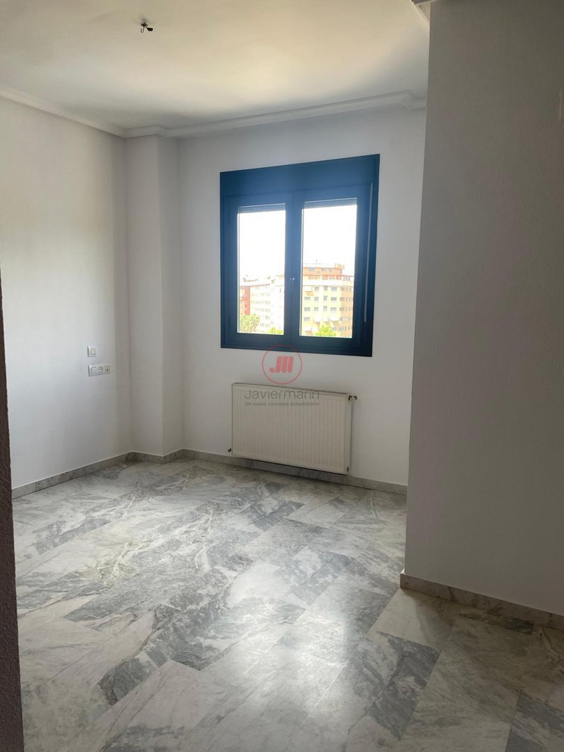 Piso de 90 m² en Cáceres