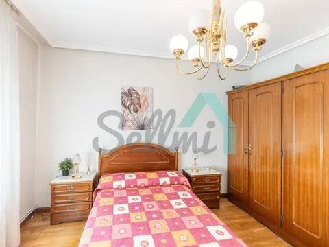 Pis de 86 m² a Oviedo