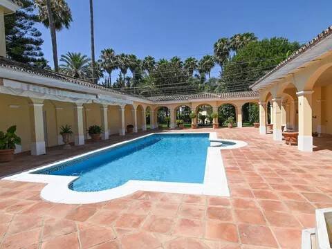 Casa de 971 m² en San Roque