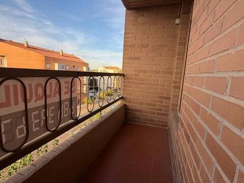 Appartement 90 m² à La Almunia de Doña Godina