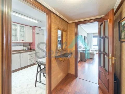 Piso de 85 m² en Oviedo