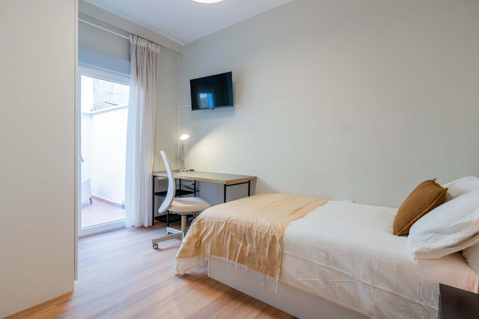 Room for rent, Burjassot