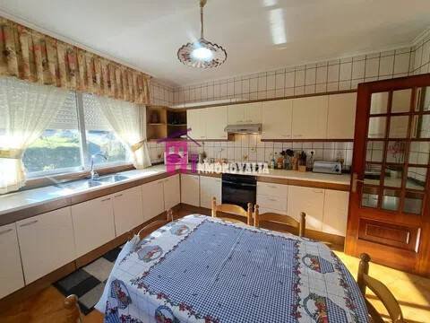 Casa de 270 m² en Moaña