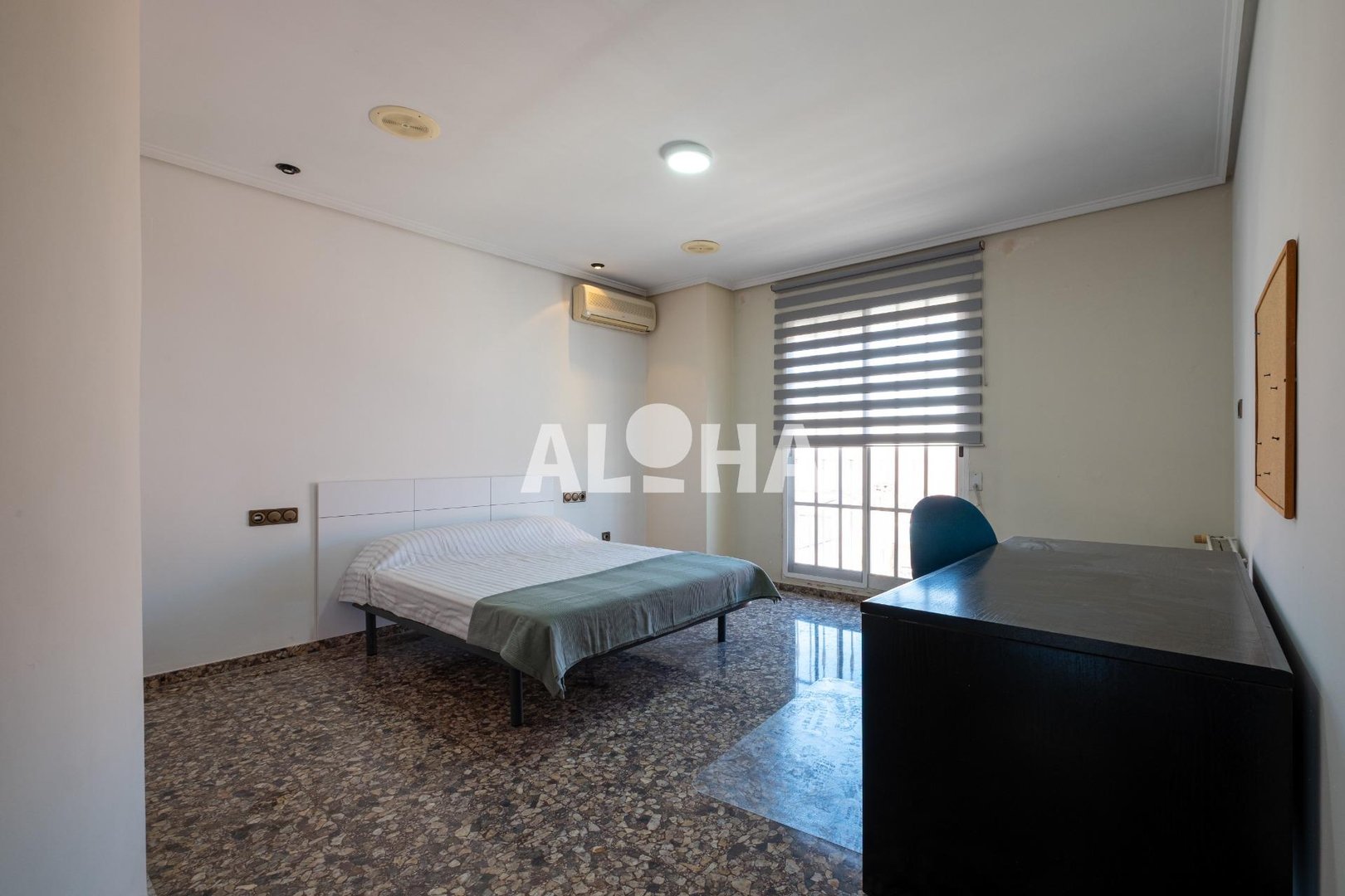 Habitación 346 m², Moncada