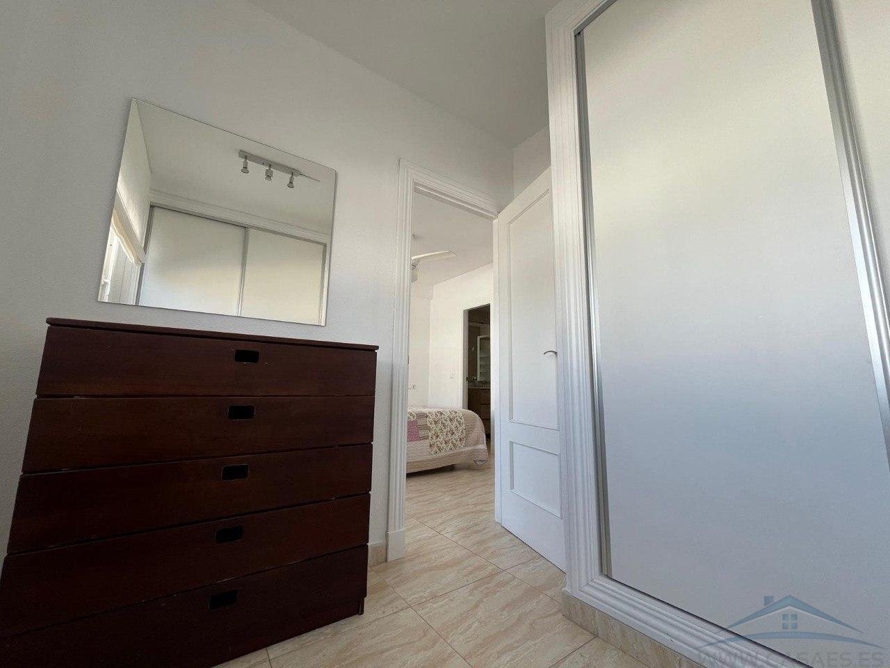 Piso de 160 m² en Roquetas de Mar